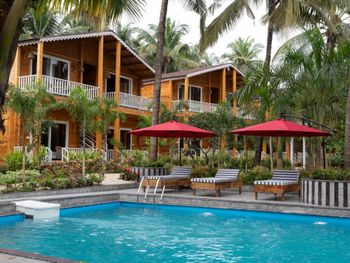 ARALEA BEACH RESORT 4*