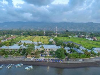 THE LOVINA 4*