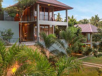 VILLA RUMASSALA LUXURY CHALETS UNAWATUNA 5*