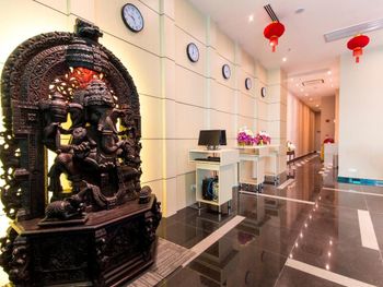SIGNATURE INTERNATIONAL HOTEL CHINA TOWN 3*