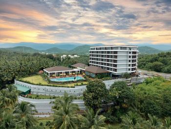 CLOUD9 SAROVAR PREMIERE 5*