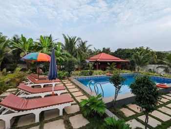 WHITE TREE RESORT 2*