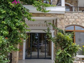 ASTERINA HOTEL 4*
