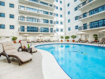 GOLDEN SANDS 10 HOTEL APARTMENTS BUR DUBAI 3*