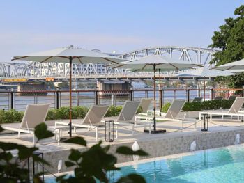 GLOW BANGKOK RIVERSIDE 5*