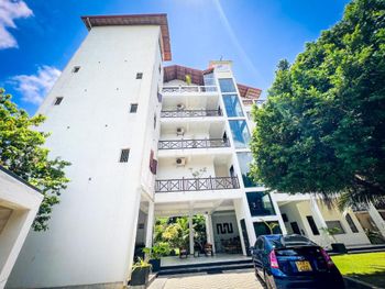 TWENTY TWO SWISS RESIDENCE 3*