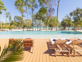 ISLAND CENTER POINT 4*