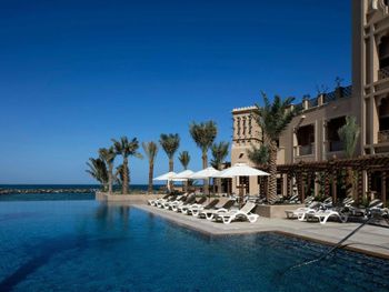 SHERATON SHARJAH BEACH RESORT & SPA 5*