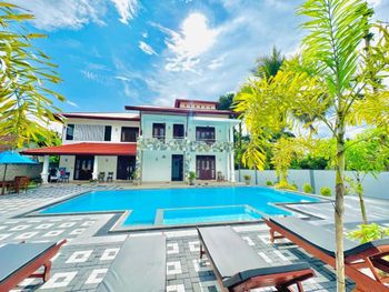 WHITE SAMBUR RESORT 3*