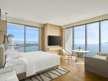 HYATT REGENCY NHA TRANG 5*