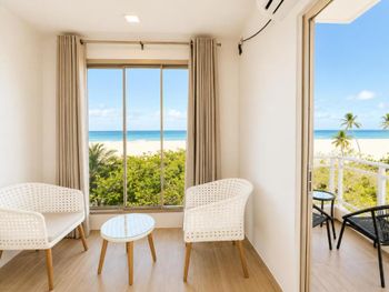 AVYANNA GULHI BEACH HOTEL 4*