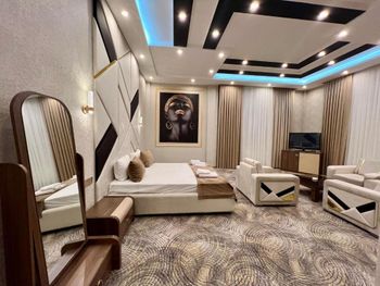 ROYAL MANSION 4*