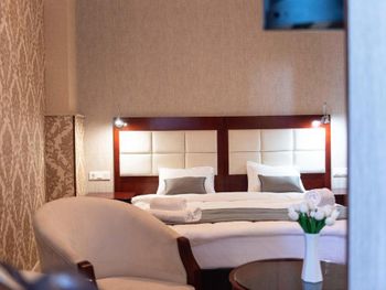 KRAVELI HOTEL 4*