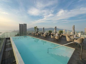WINK HOTEL DANANG RIVERSIDE - UNSCRIPTED BY HYATT 5*
