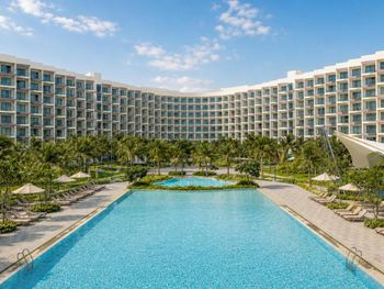 LUGANO RESORT & SPA CAM RANH 5*