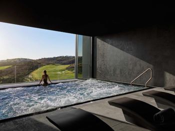 MINTHIS RESORT PAPHOS 5*