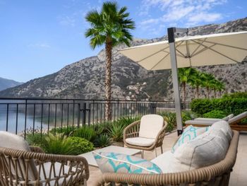 MOVENPICK HOTEL & RESIDENCES TEUTA KOTOR BAY 5*