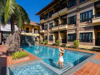 MOTIVE COTTAGE RESORT 3*