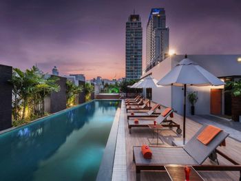 RADISSON SUITES SUKHUMVIT 5*