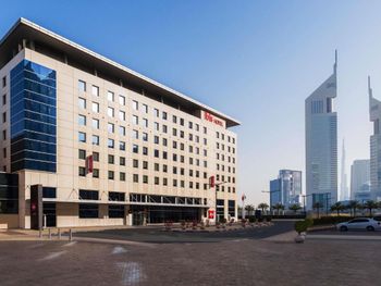 IBIS HOTEL WORLD TRADE CENTRE 2*