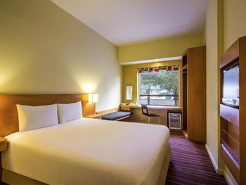 IBIS MALL AVENUE DUBAI (EX. IBIS MALL OF THE EMIRATES) 3*