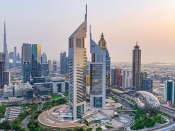 JUMEIRAH EMIRATES TOWERS 5*