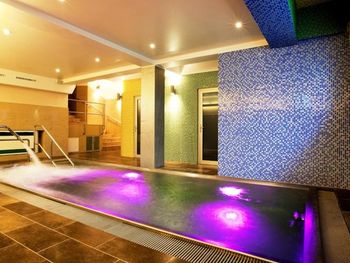 RELAX INN 4*