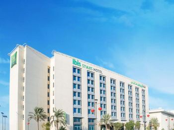 IBIS STYLES DRAGON MART DUBAI 3*