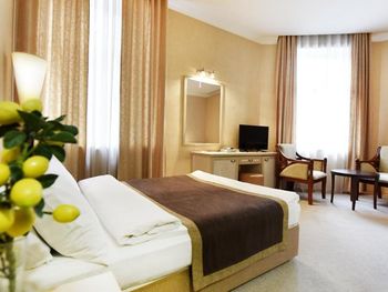 SHARDEN HOTEL 3*