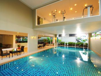 BOSS SUITES NANA 3*