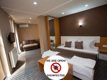 VOYAGER HOTEL 3*