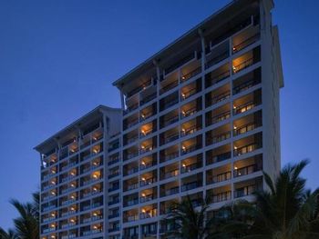 RAMADA PLAZA SANYA BAY (EX. WYNDHAM SANYA BAY ANNEX BUILDING; SANYA LIHE HOTEL) 4*